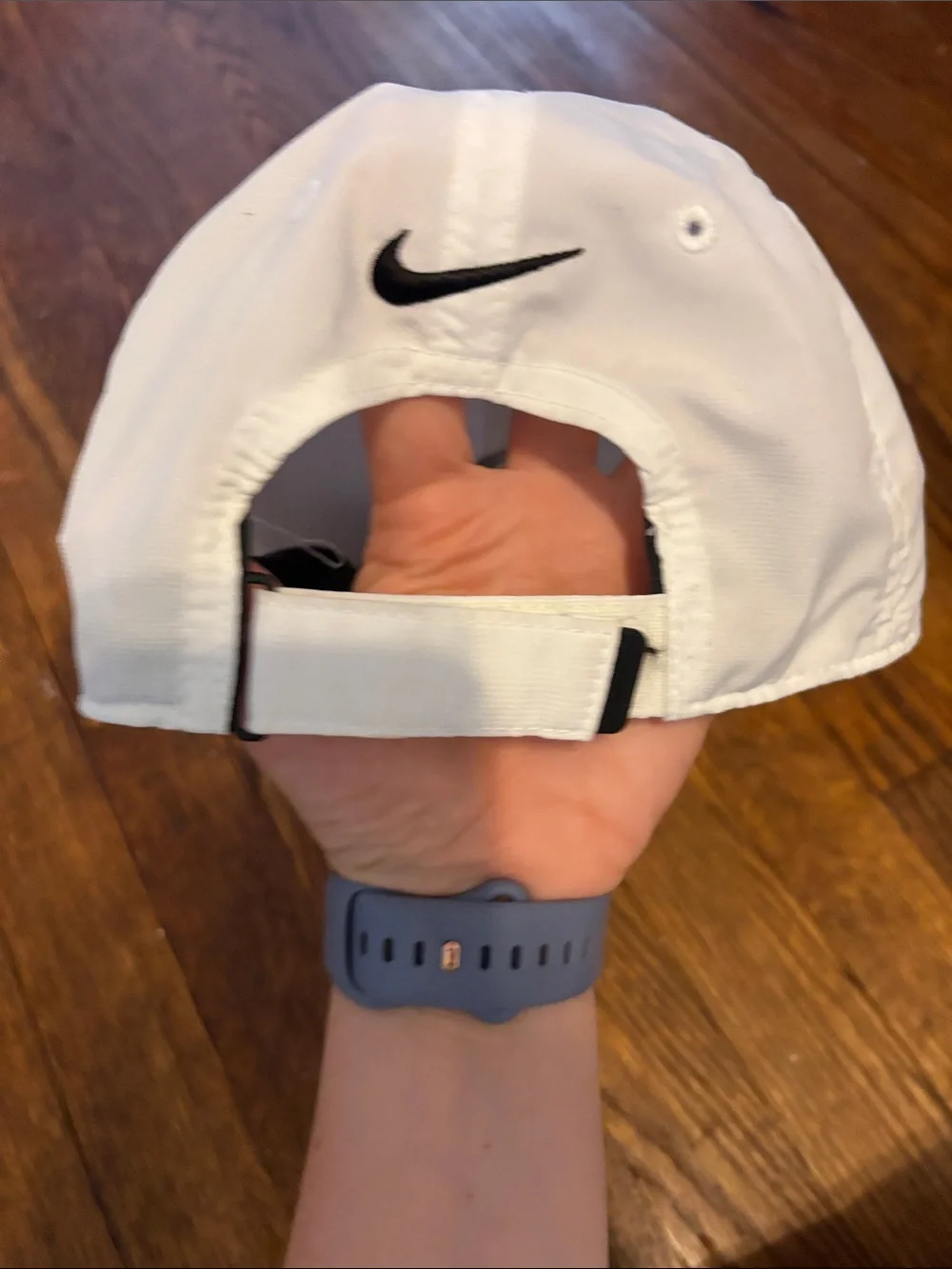 Nike crisp white